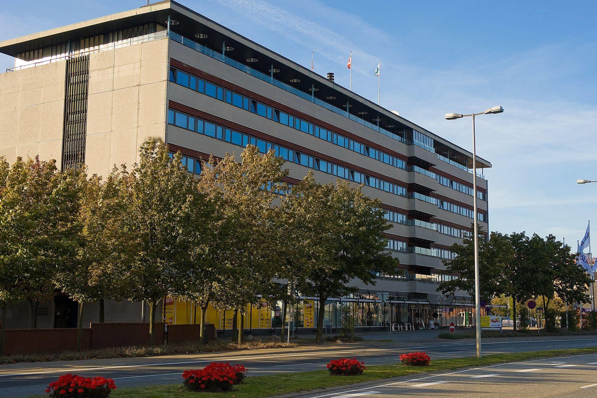 Harbour Living By Jutlandia - Hostel Style Frederikshavn Extérieur photo